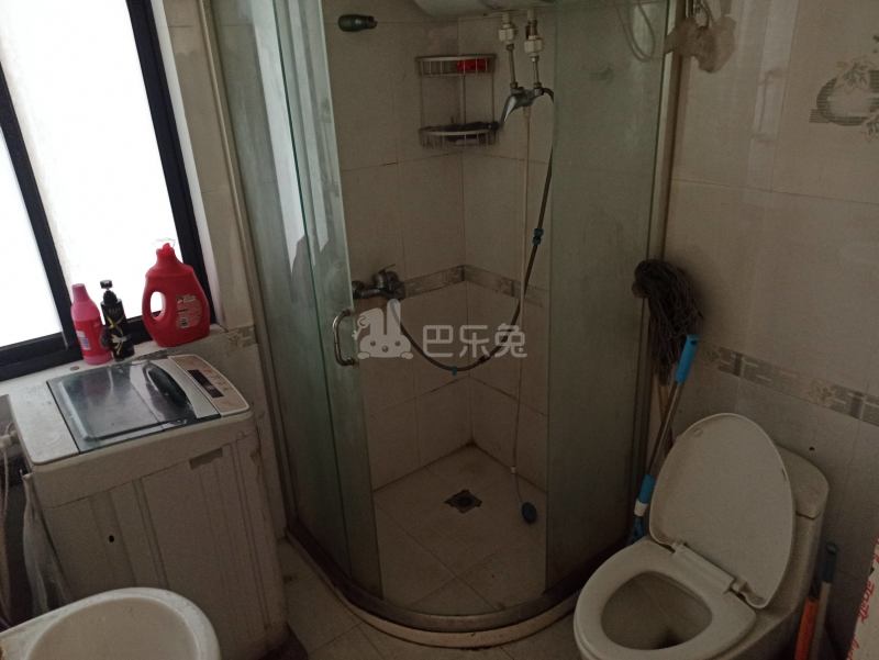 龙悦小区1区3469728卫生间图8