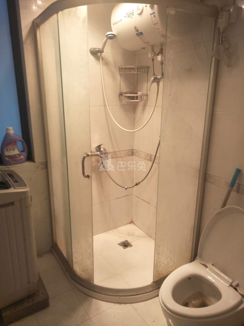 龙悦小区1区3469728卫生间图9