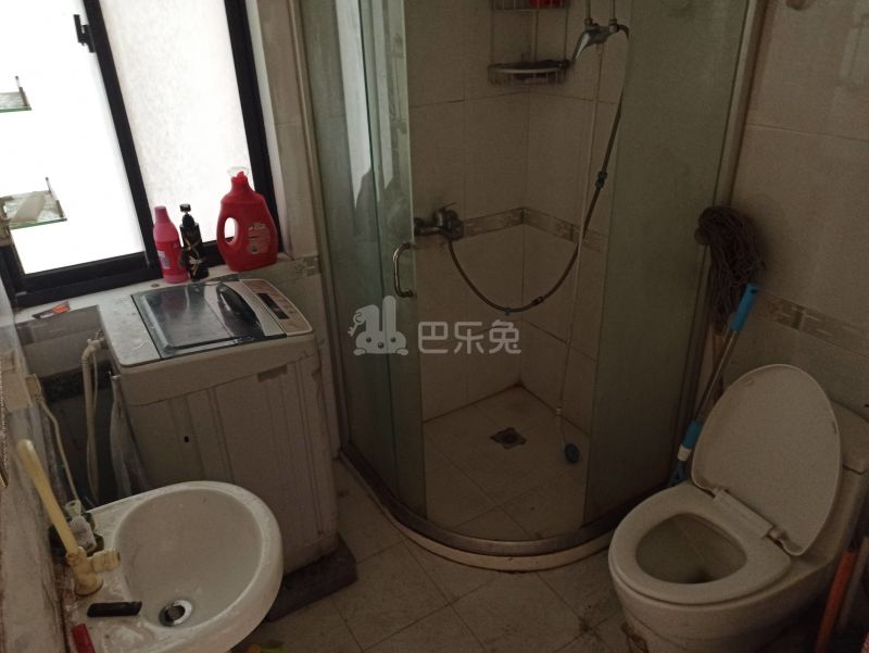 龙悦小区1区3469728卫生间图7