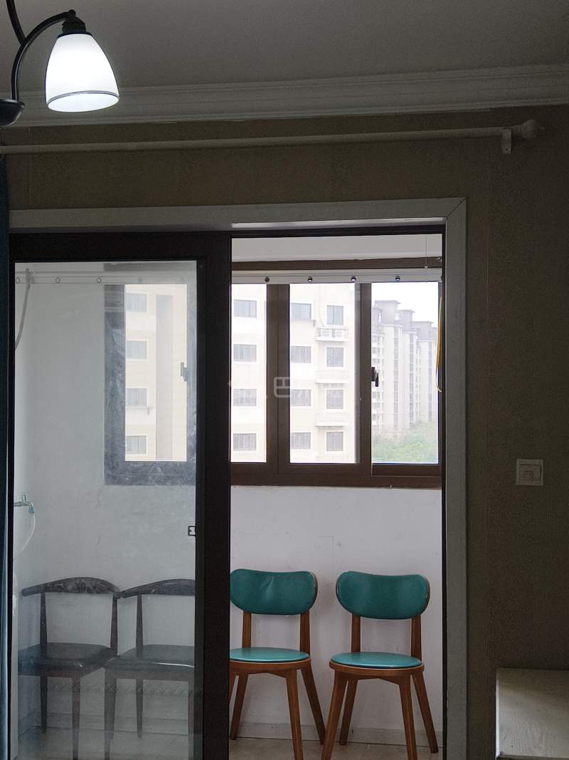 佘北家园瑞兰苑3502765卧室窗户图8