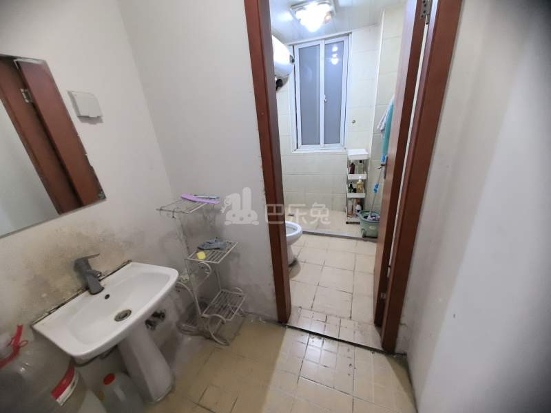 外冈景苑3556858卫生间图12