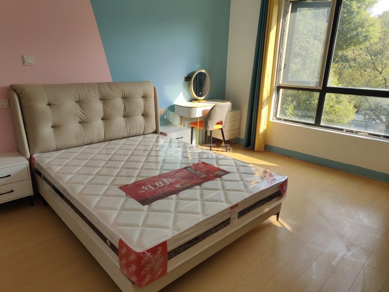 保利湖畔阳光东区3570256卧室图1