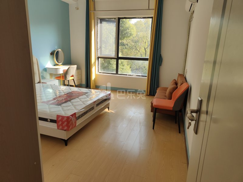 保利湖畔阳光东区3570256卧室图0