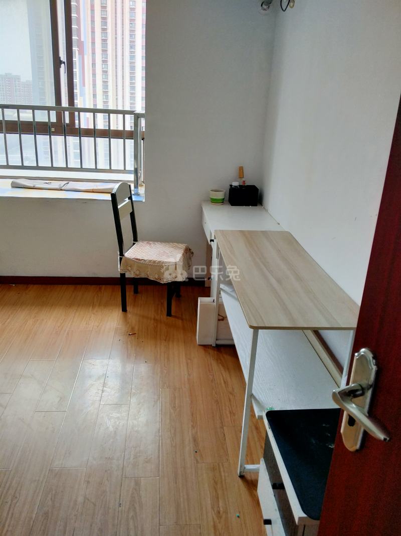 泰翔嘉苑3575922卧室图1