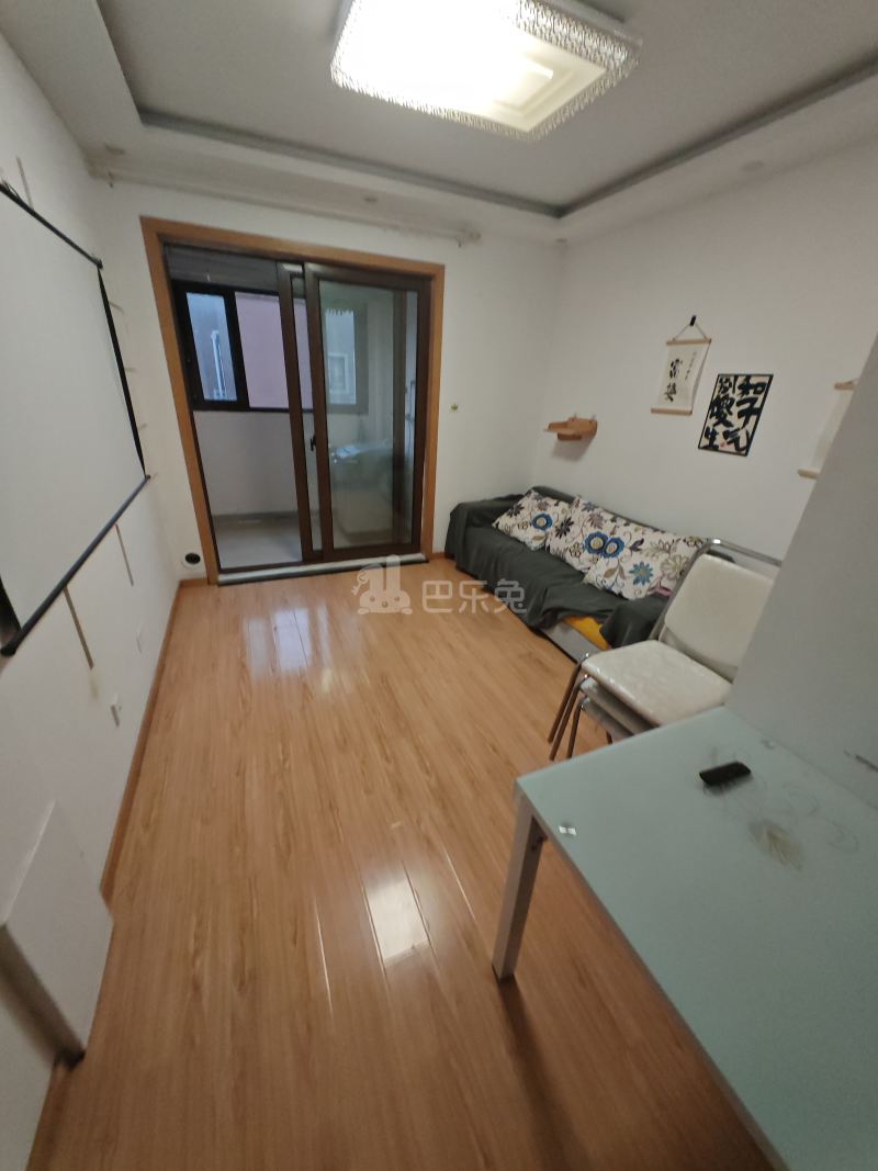 佘北家园竹青苑3584450卧室图0