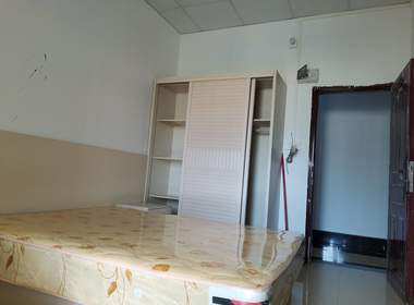 荷光电梯大楼（上社东升大街二号之一） 1室0厅1卫