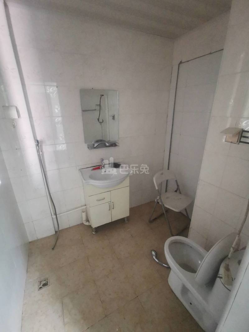 金地格林世界白金院邸3740801卫生间图4