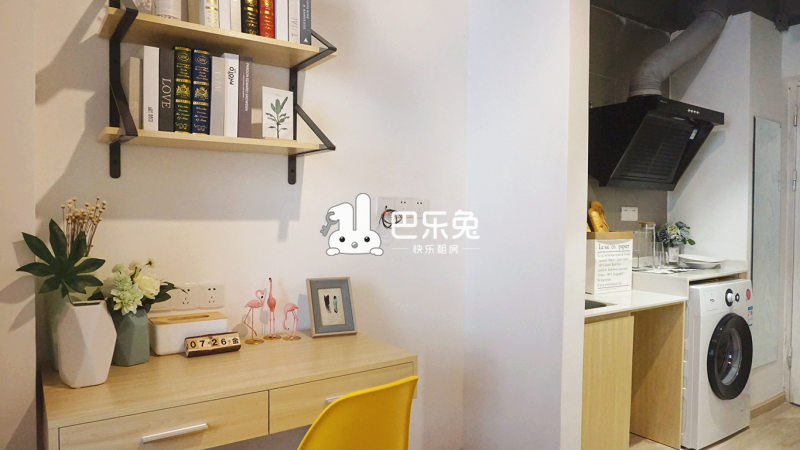 深圳龙华_窝趣公寓(红山店)_1室0厅1卫_公寓朝南_民治东泉新村102~103