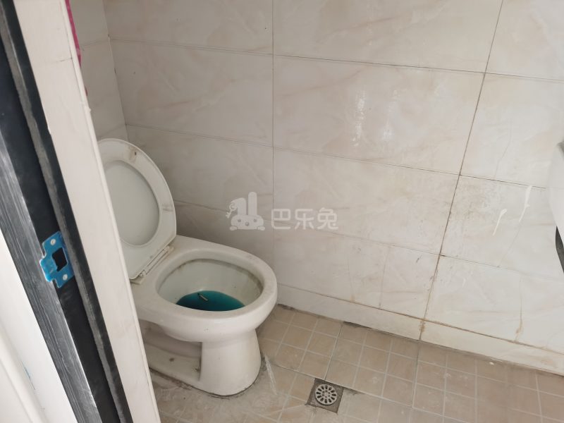 汇福家园祥和里西3793505卫生间图6