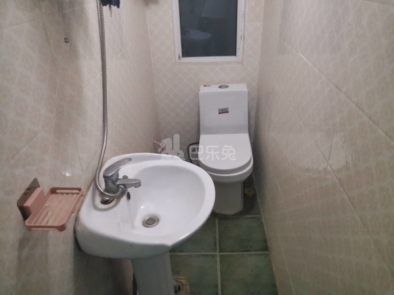 绿地悦峰公馆3846579卫生间图8