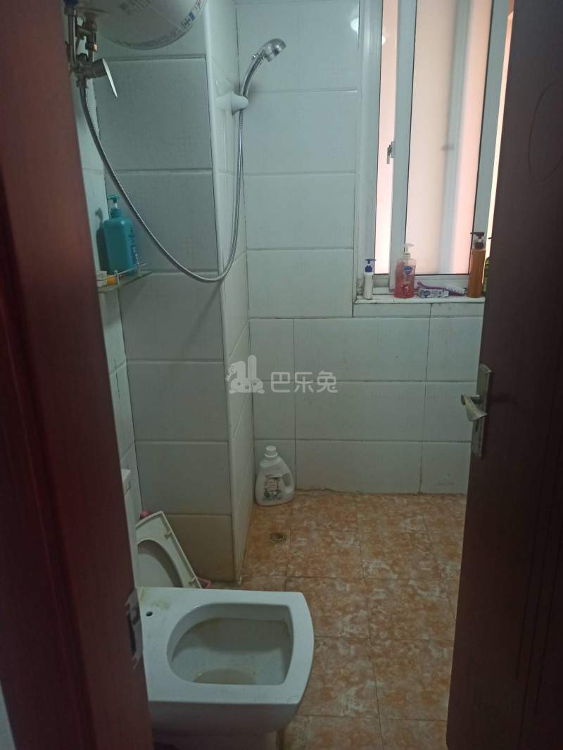 汇福家园安康里（西区）3868276卫生间图4