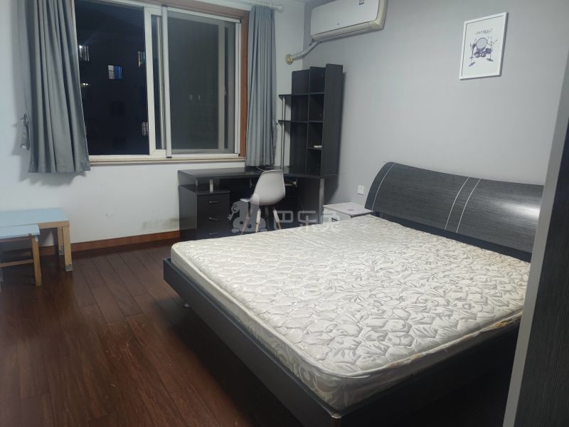 日月华庭3904601卧室图0