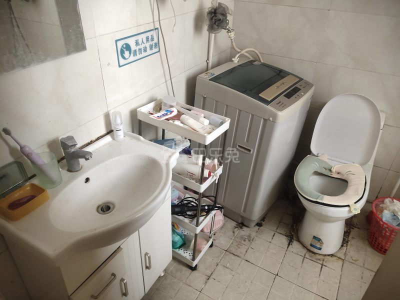 繁荣华庭3913272卫生间图12