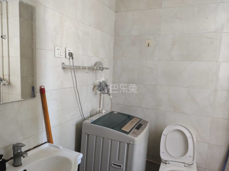 繁荣华庭3913272卫生间图16