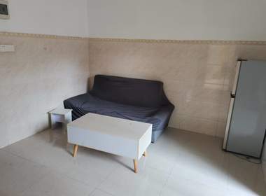 礼村东华街二巷6号 