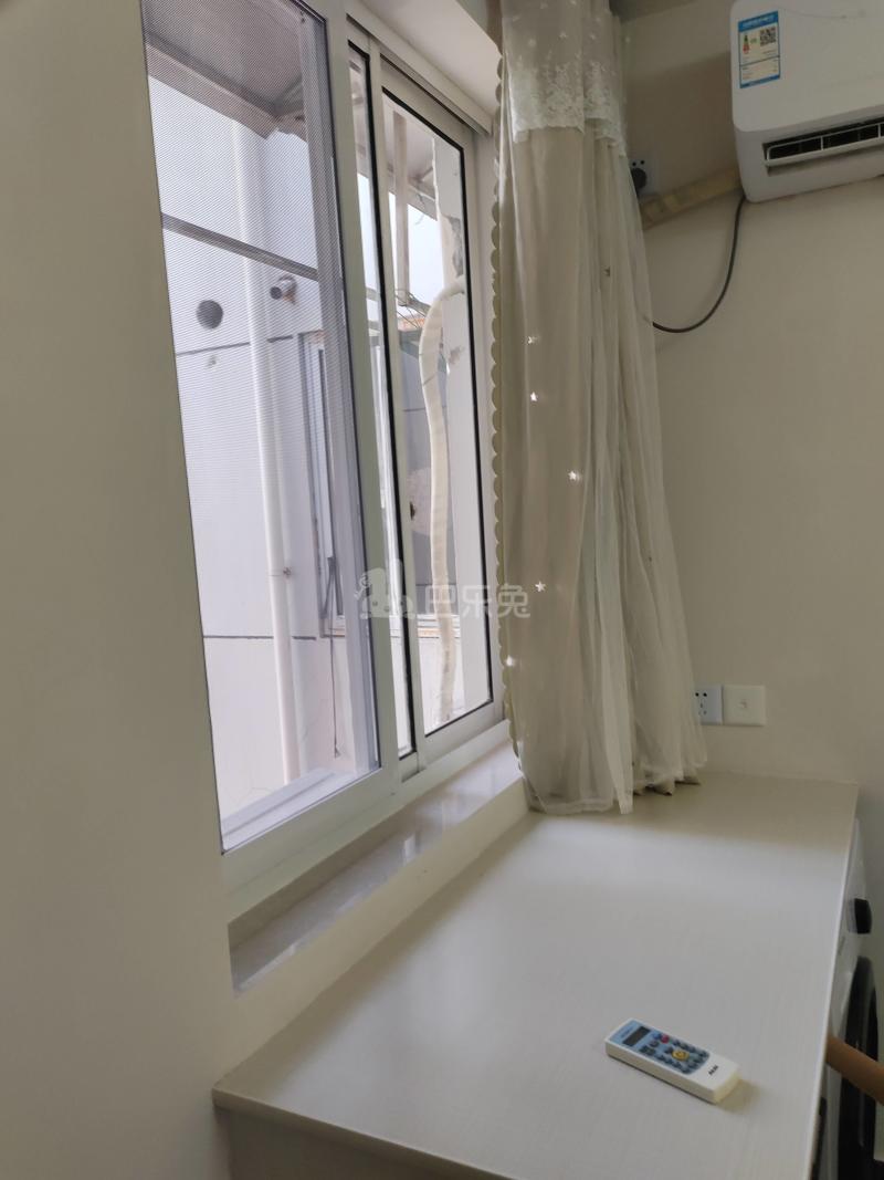 民星苑4087025卧室窗户图8