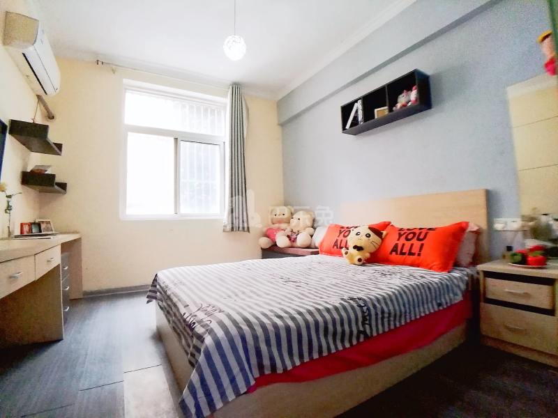 白领易居（大光路店）4136803卧室图0