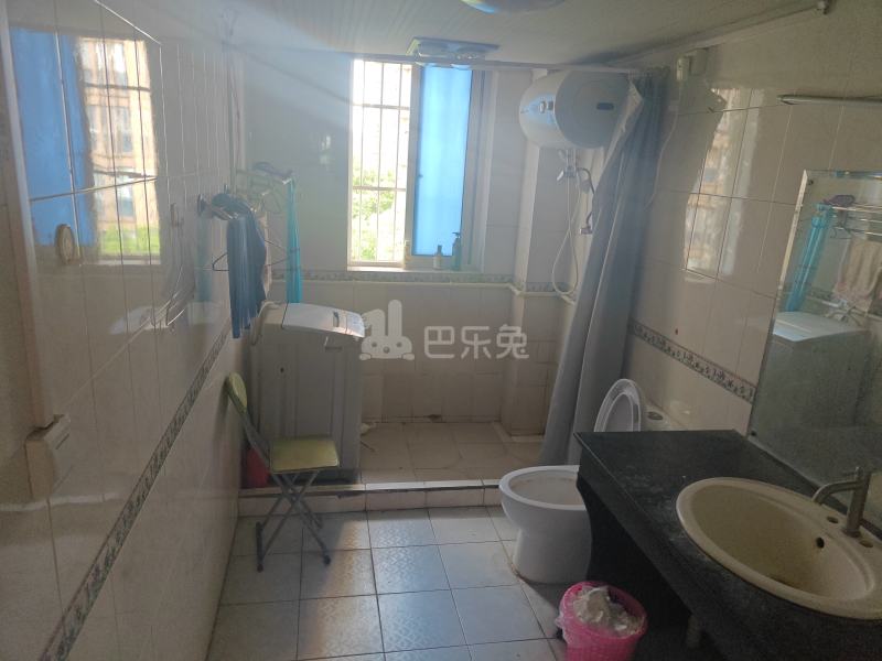 玉兰三村4166844卫生间图10