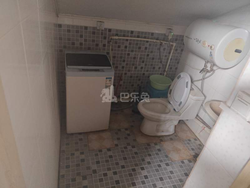 玉兰三村4166844卫生间图13