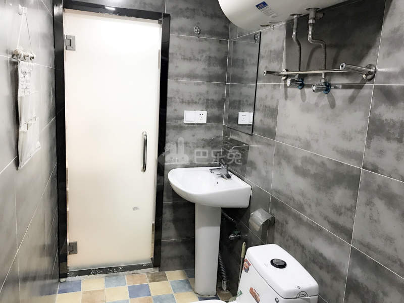 E+青年公寓（朝天宫店）4173387卫生间图6