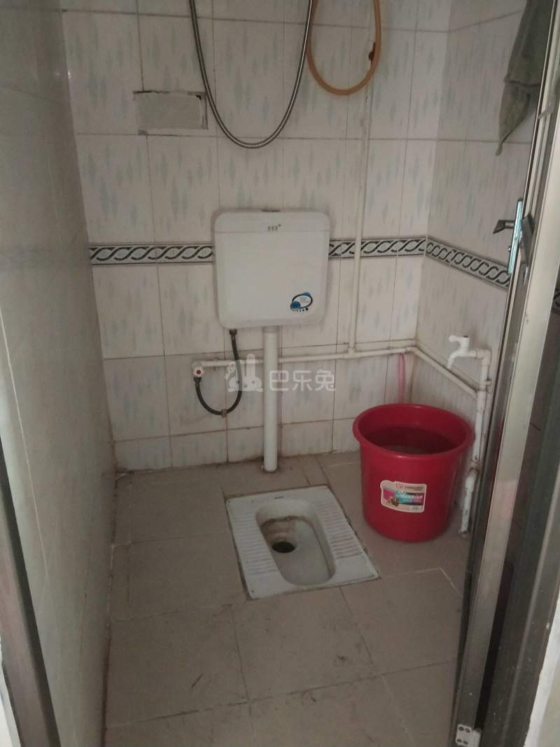 金众小区4188436卫生间图4