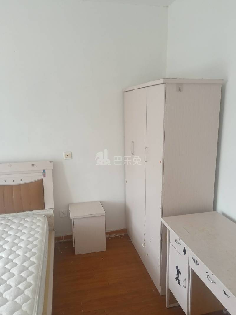 鹤鸣新苑一村4221559卧室图3