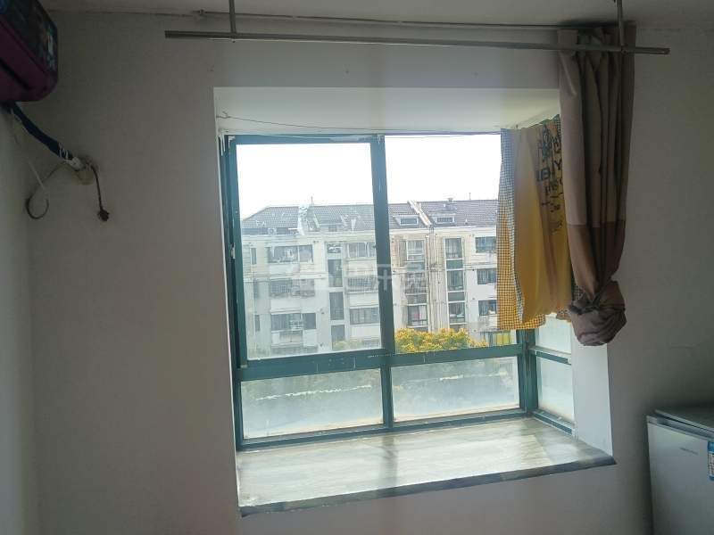 鹤鸣新苑一村4221559卧室窗户图16