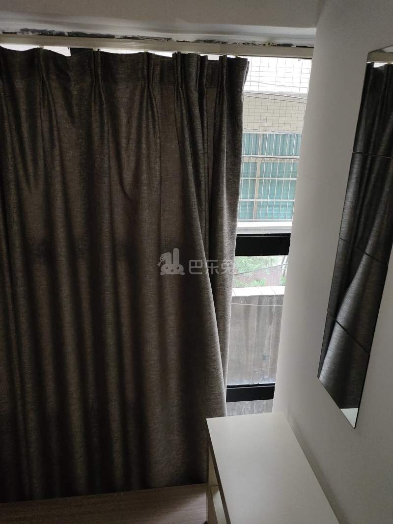 百合白领公寓（礼村洪昌工业路40号）4330028卧室窗户图7