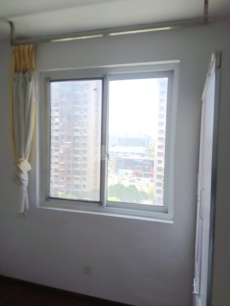 汤巷雅苑4405312卧室窗户图7