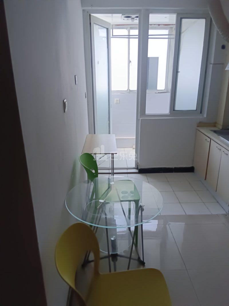 汤巷雅苑4405312客厅图4