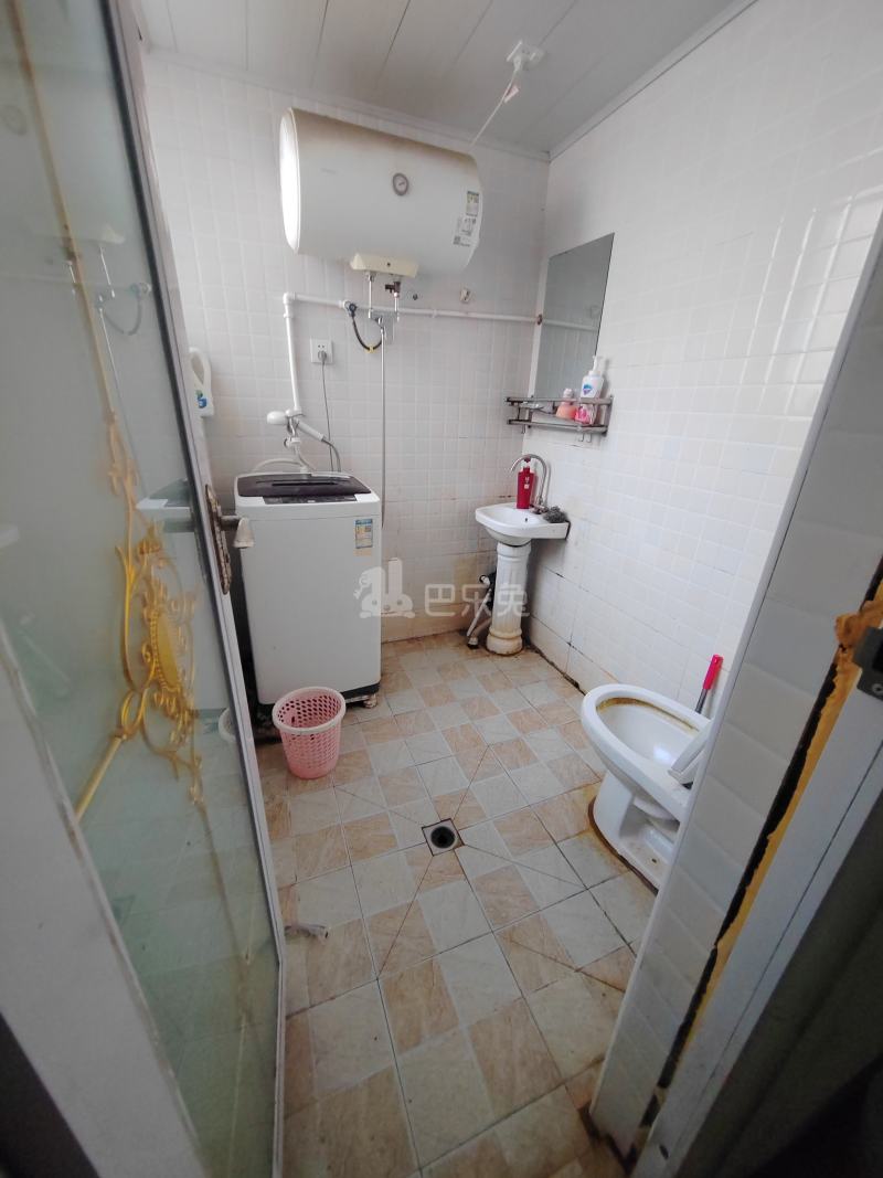 春辉新村4424139卫生间图9