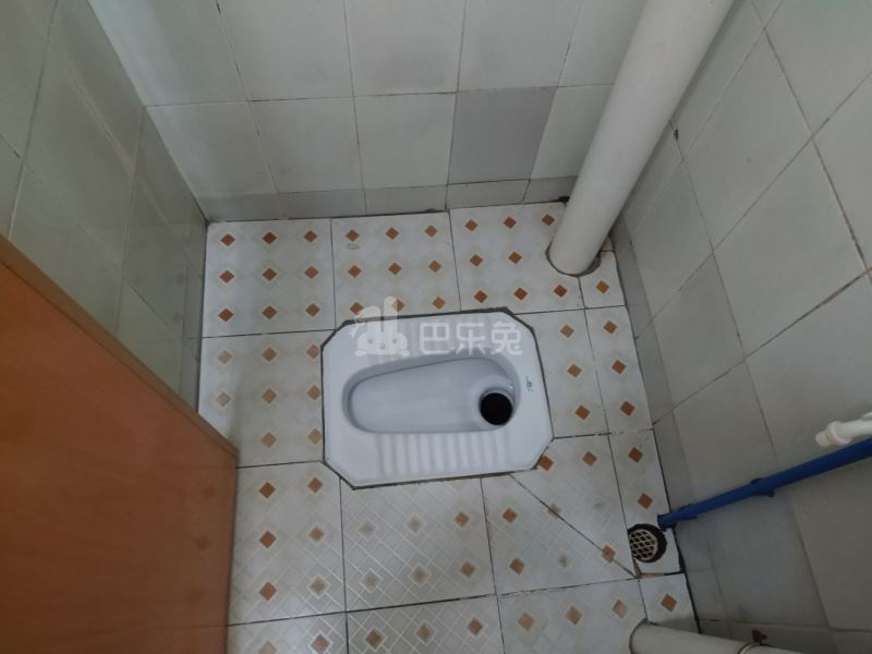 黄村中心里8号4453512卫生间图5