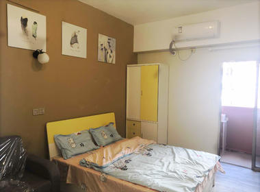 青壳公寓 1室0厅1卫