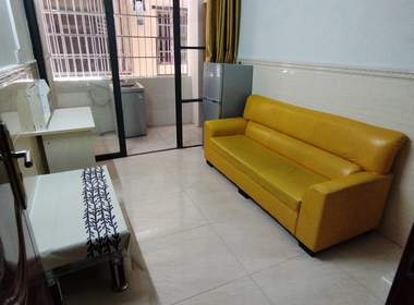 望岗村大岭中街二十八巷18号 