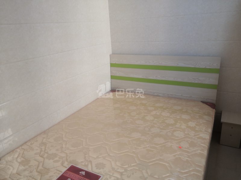 望岗村东胜街77号4512142卧室图2