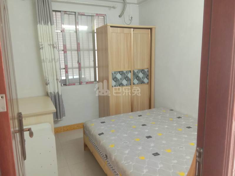 望岗村濠边街13号4512195卧室图0