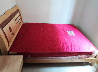 望岗村濠边街13号 