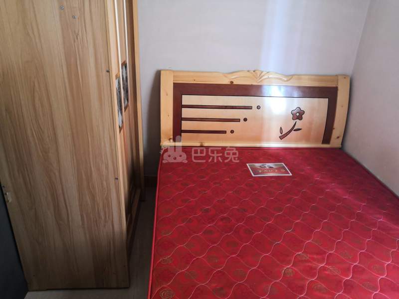 望岗村濠边街13号4512204卧室图0