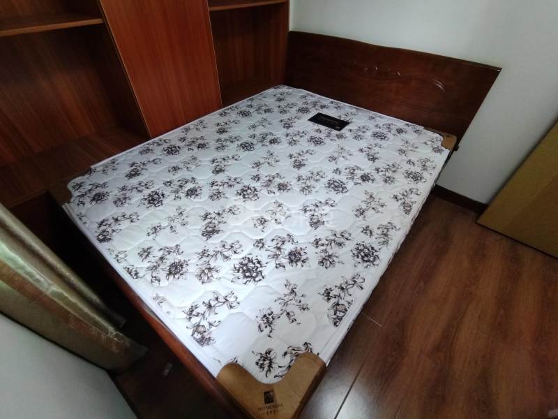 望岗村濠边街七巷8号4512241卧室图3