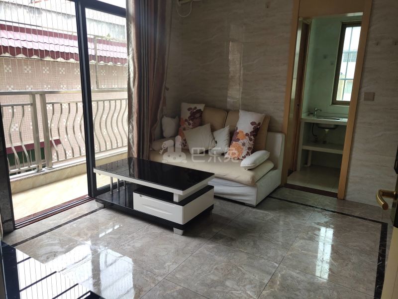 望岗村濠边街七巷8号4512243客厅图2