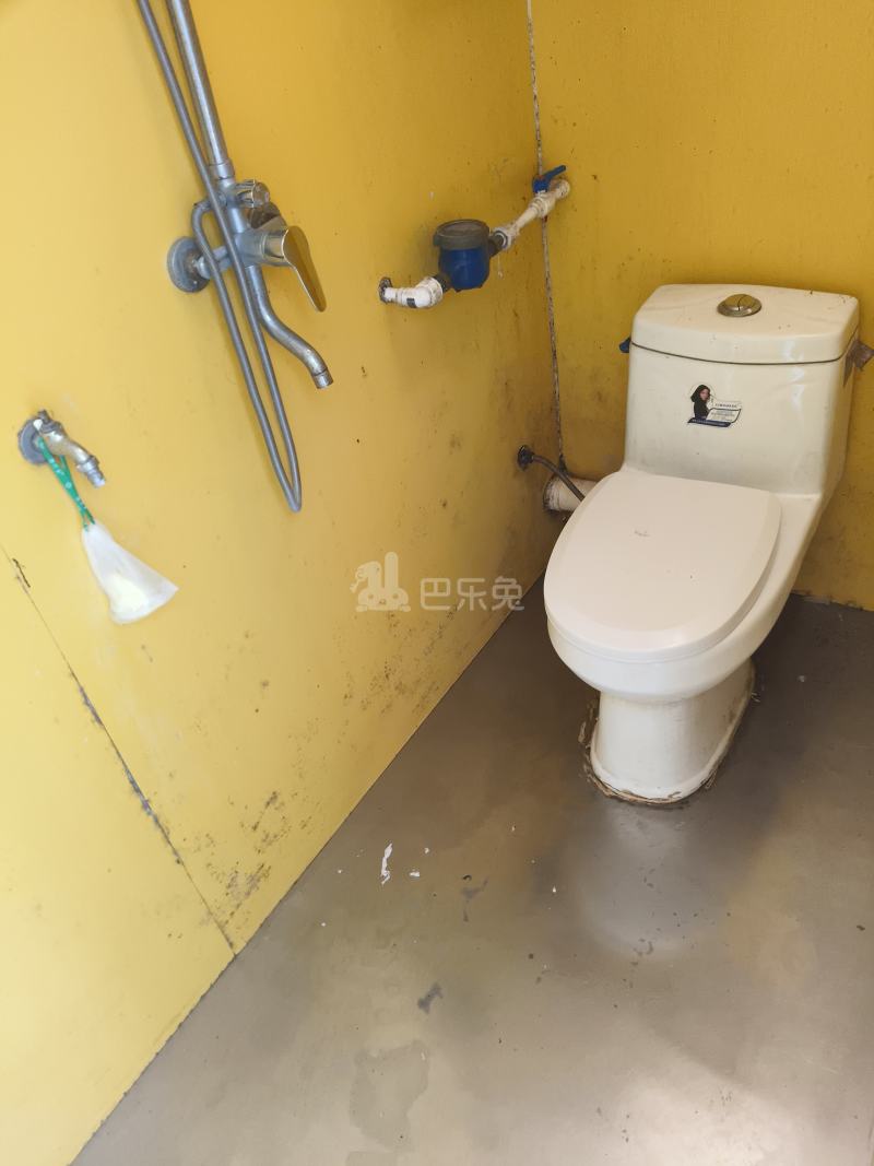 绿地梧桐院4518907卫生间图4