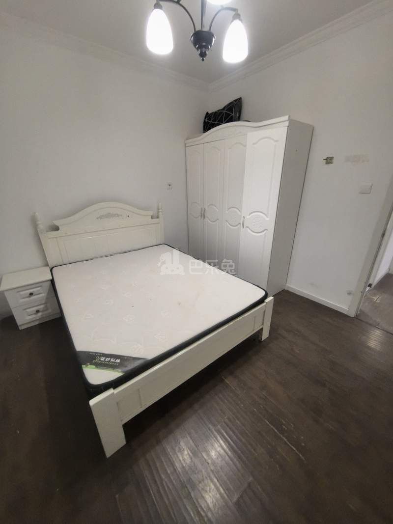 佘北家园竹青苑4524099卧室图1