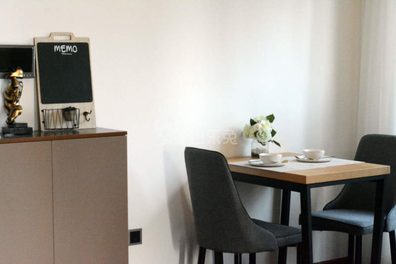 中执朗寓（红山站店）4537183客厅图3