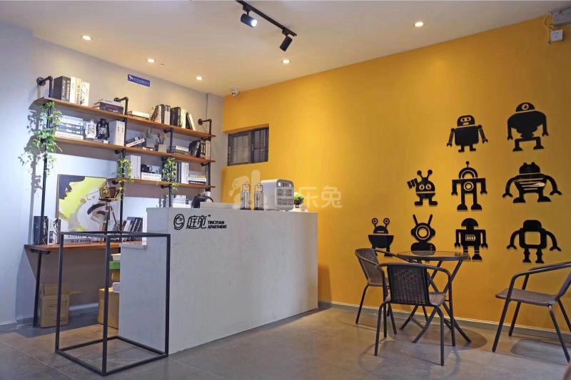 庭苑公寓（蓝色妖姬店）4567684周边环境图2