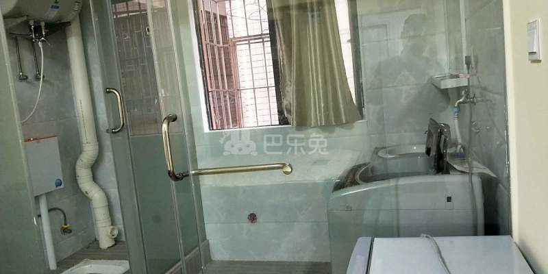 龙辉公寓4590795卫生间图2