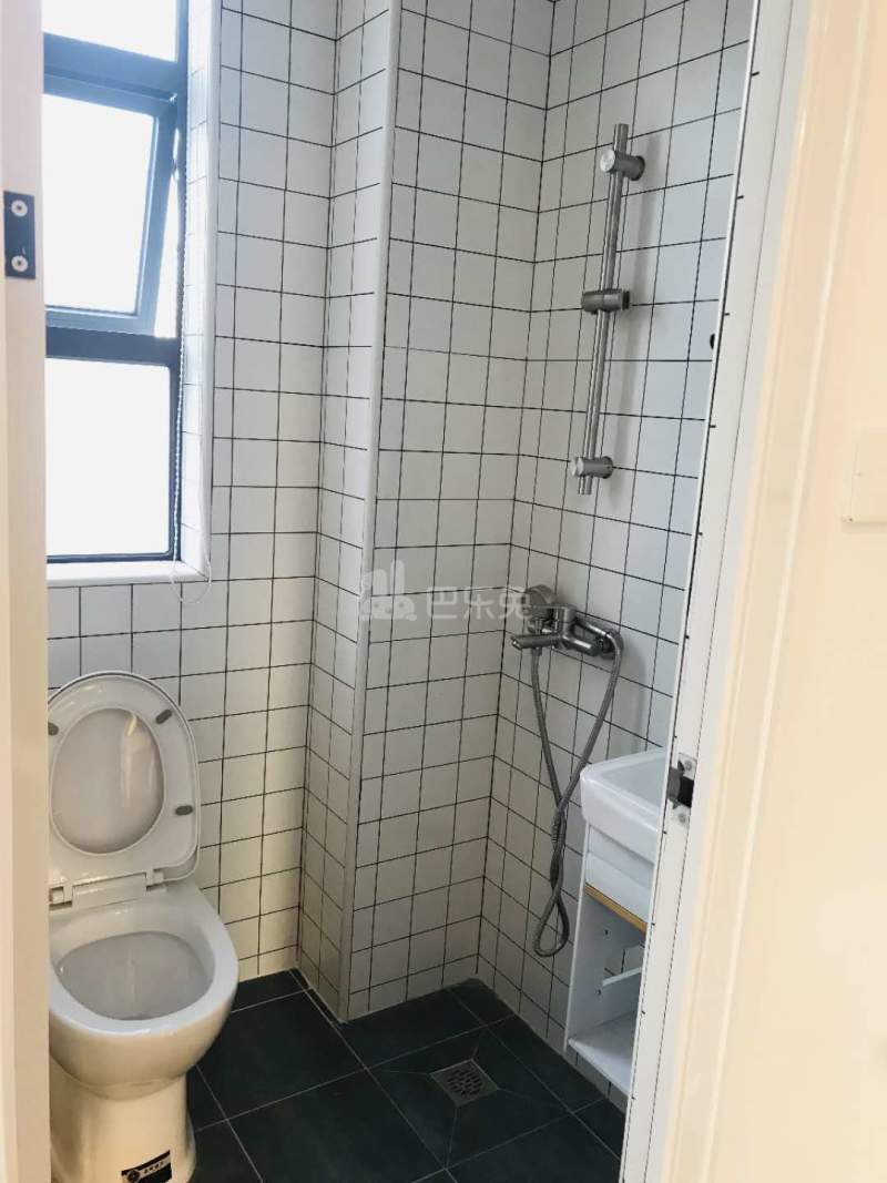 庭苑公寓（香蕉店）4599261卫生间图7