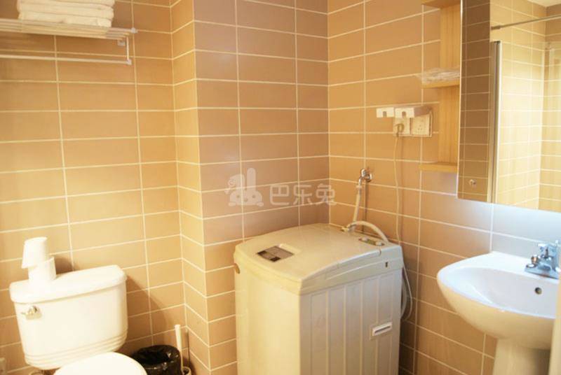 新街口酒店式公寓4605273卫生间图5