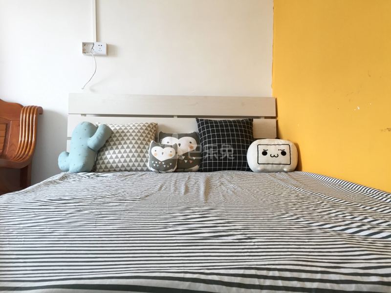 优居公寓（龙东店）4639915卧室图4