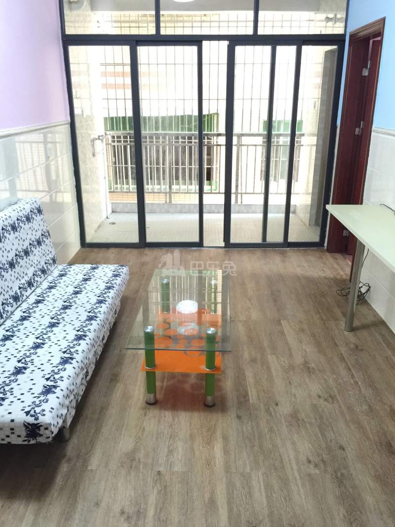 志业时尚公寓（墩背社区17栋）4643155客厅图3