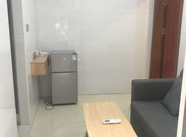 庭苑公寓（山荷店） 1室1厅1卫